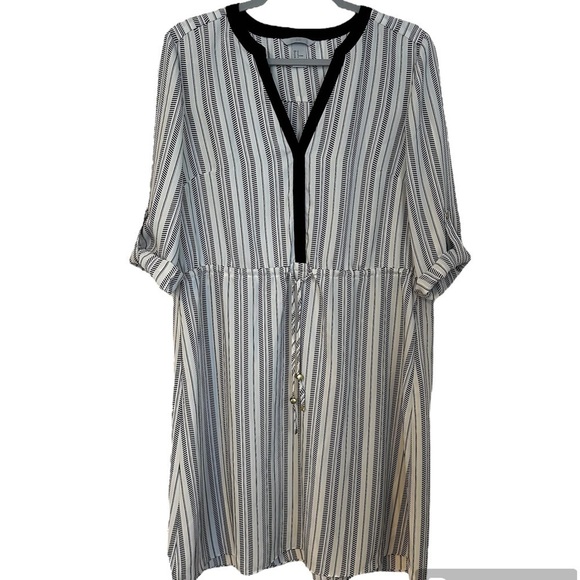 H&M Dress Striped Black & White Feathered Print Drawstring Waist V-Neck Size 14 - Picture 1 of 12